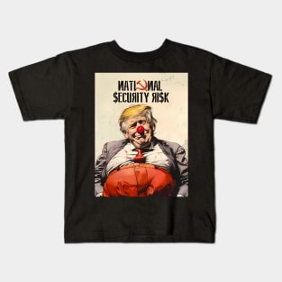 Donald Trump: National Security Risk on a Dark Background Kids T-Shirt